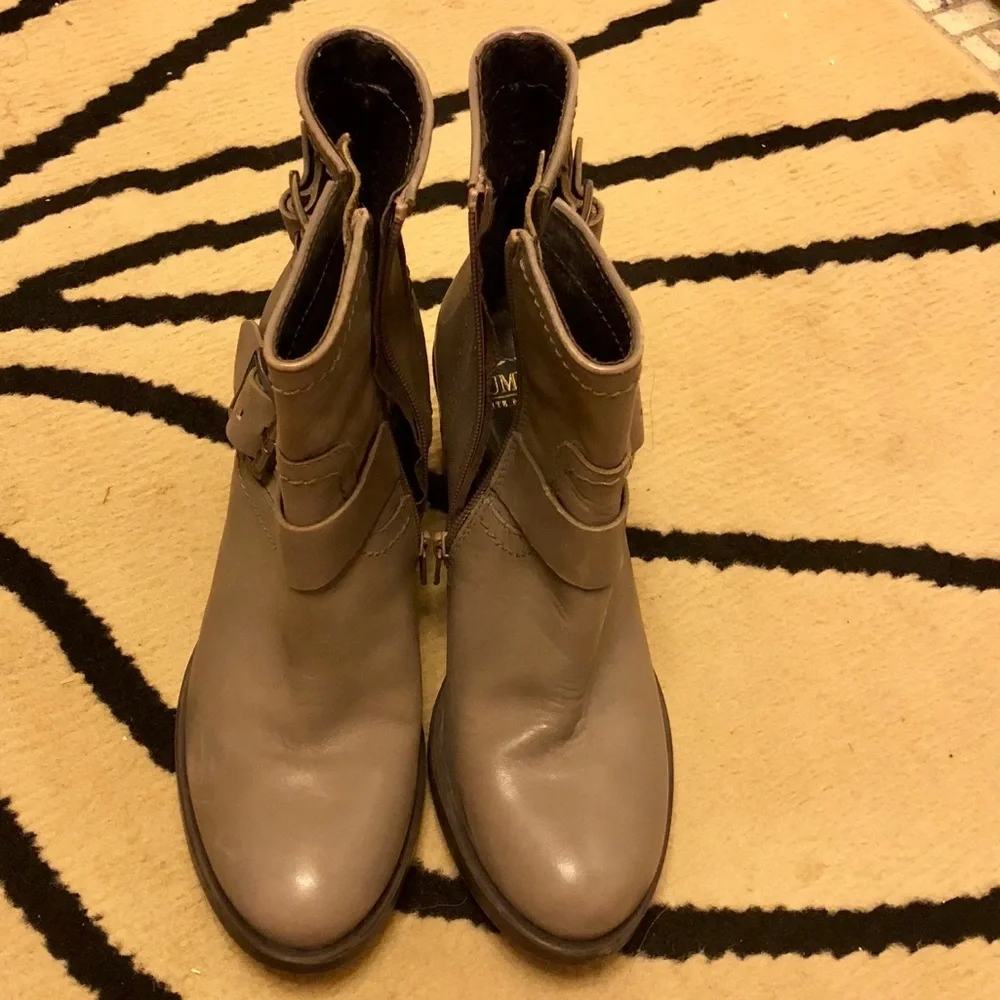 Ankle boots